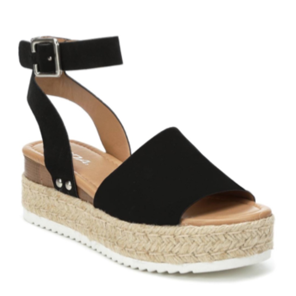 BRAND NEW IN BOX Women's Soda Topic Platform Sandals in Black Size 7